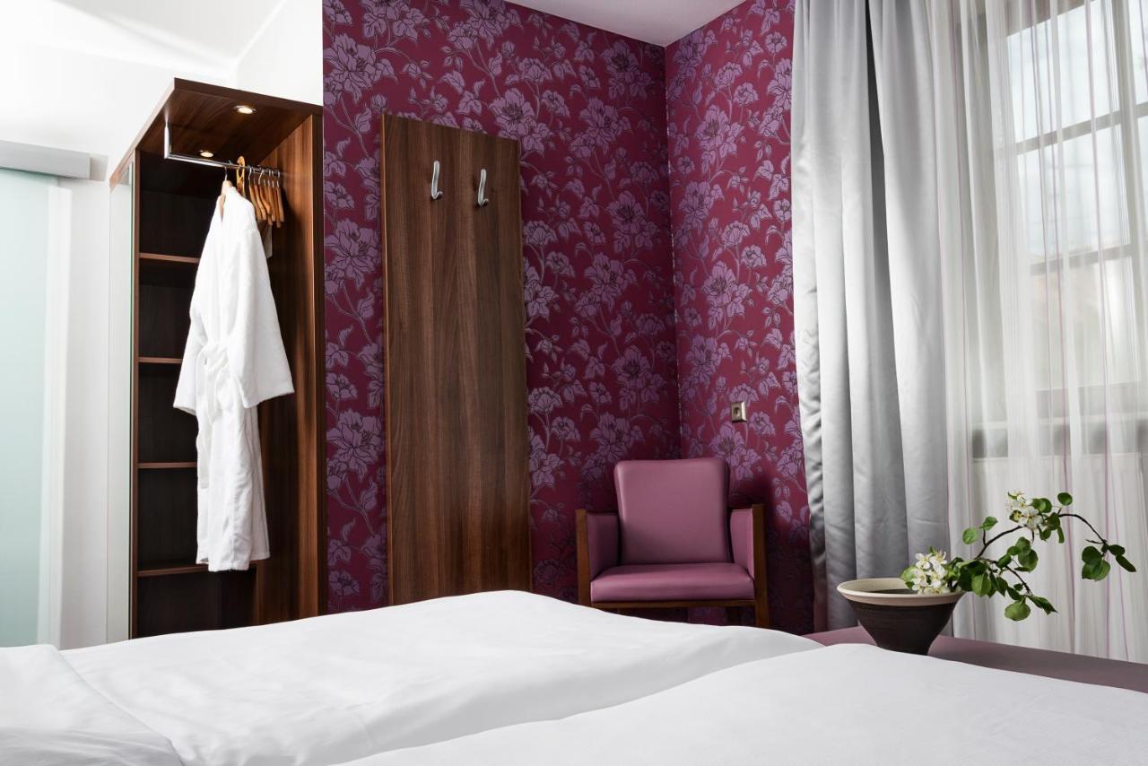 Akzent Hotel Laupheimer Hof Ngoại thất bức ảnh