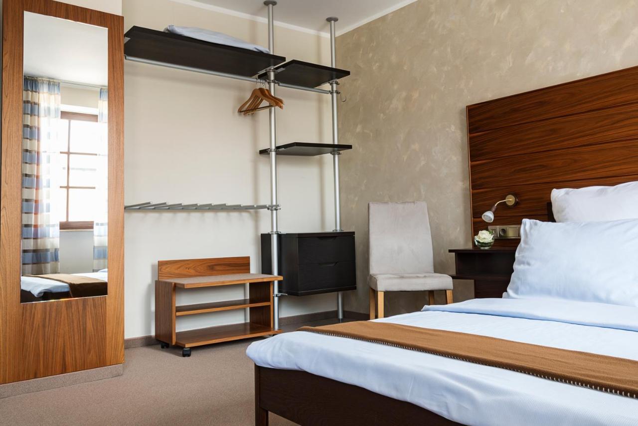 Akzent Hotel Laupheimer Hof Ngoại thất bức ảnh